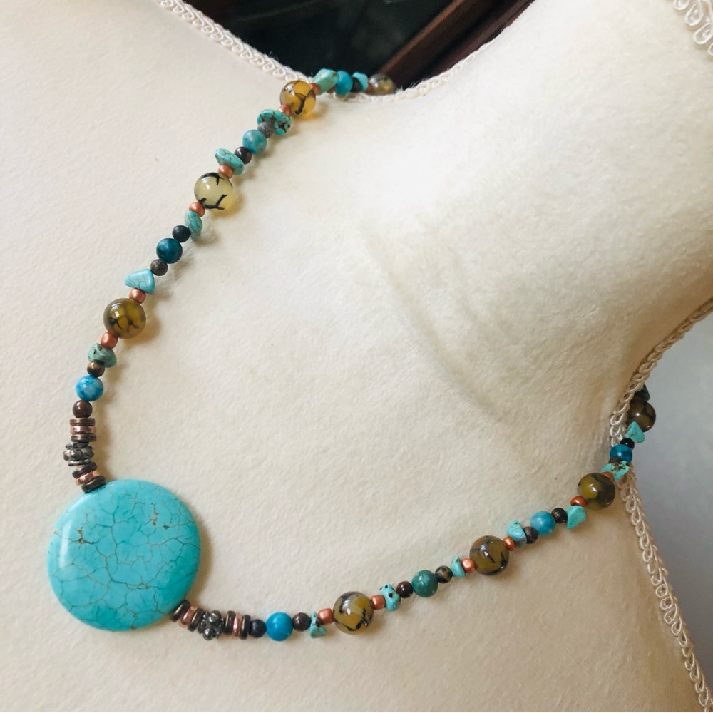 Handcrafted southwest style genuine stone necklace
